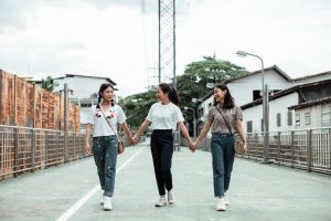Group walking with Japanese Walking trend technique