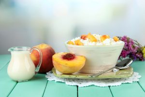 Best Late Night Snack for Weight Loss: Dietitian-Approved Cottage Cheese Combo