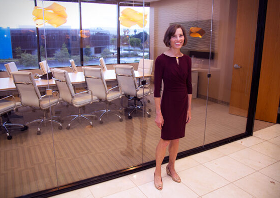 LorieEber-Photo_6667sm-600×395